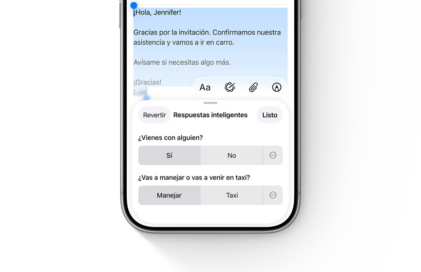 Se muestran opciones de Respuestas Inteligentes en la app Mail de un iPhone.