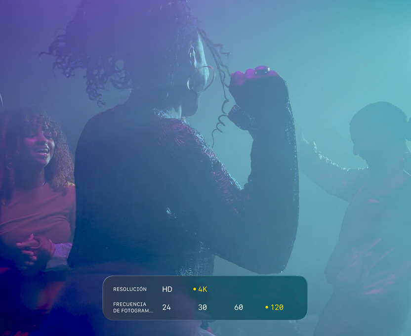 Grabación de personas bailando en un entorno de poca luz que muestra las opciones de 4K con Dolby Vision a 120 f/s