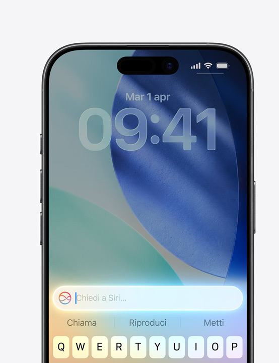 Il display di un iPhone che mostra la funzione Chiedi a Siri in uso