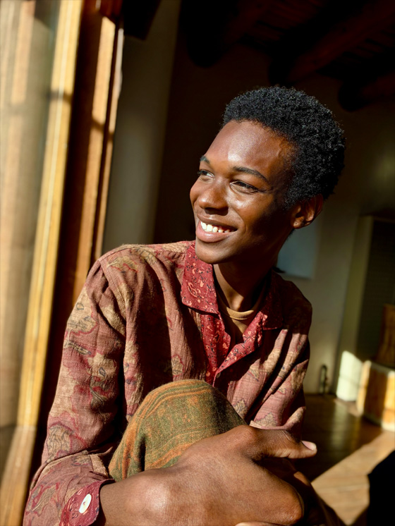 Inimese foto, mis on tehtud kaamera portreerežiimiga.